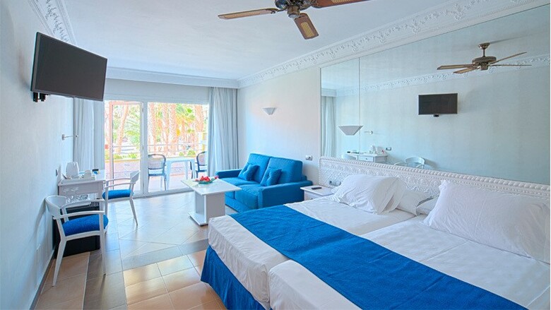 Playacapricho Hotel