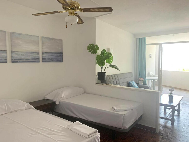 Apartamentos Eurhostal 3000