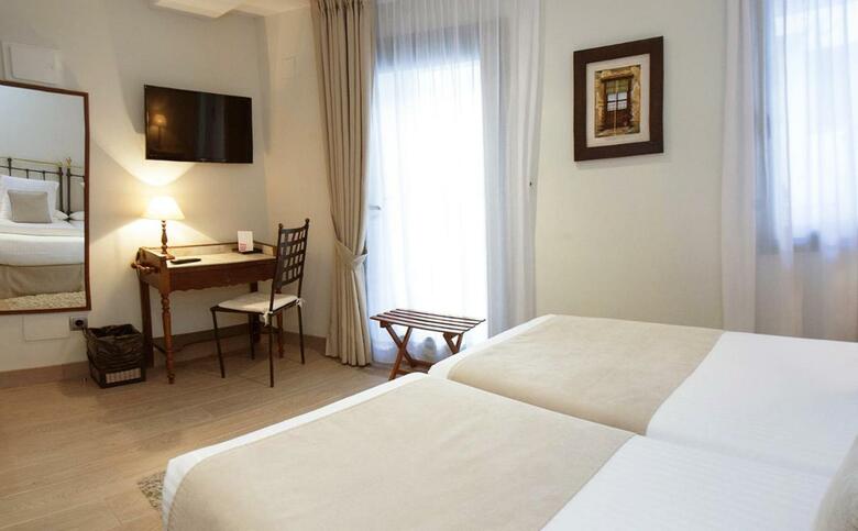 Le Petit Boutique Hotel