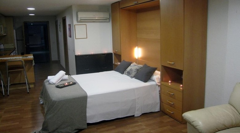 Apartamentos Kasa 25 Centro Baz�n