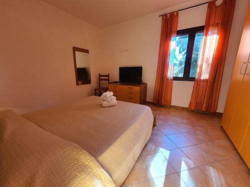 Dommos - Marinaway Apartments