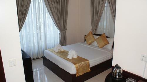 Rain Rock Hotel