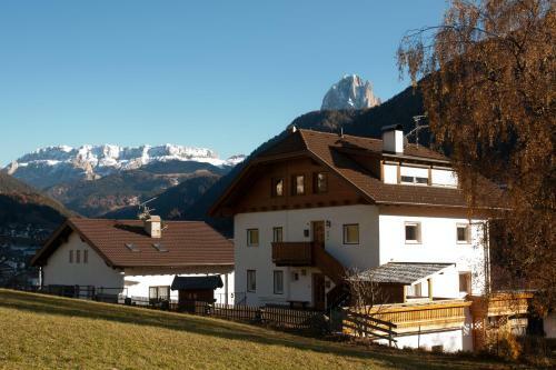 Apartments Rella Moroder Manuela