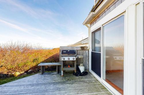Cliff House Beach Retreat
