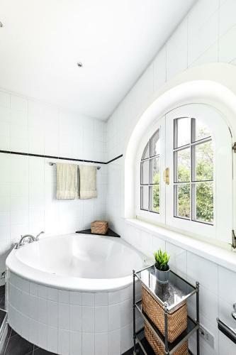 Villa Costanza Con Piscina By Wonderful Italy