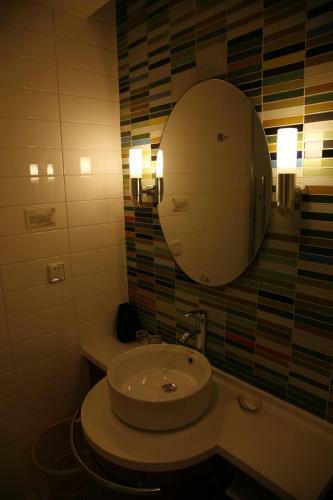Yangtze River Tomolo Hotel (Jianghan Road Branch)