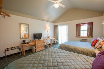 River's Edge Resort
