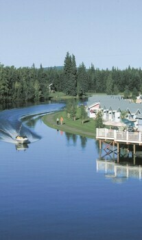 River's Edge Resort