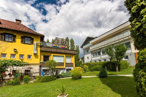Hostal G�stehaus Krappinger/pizzeria Mamma Mia