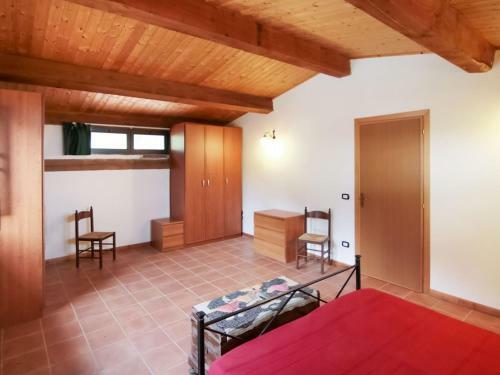 Secluded Villa In Parenti With Garden