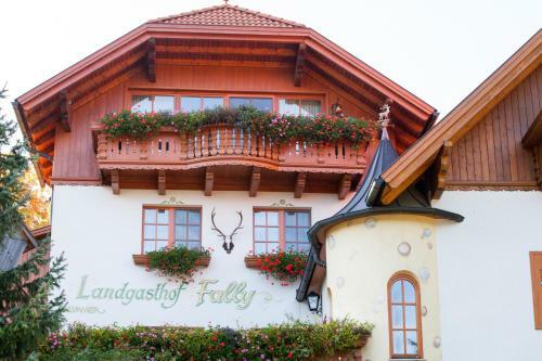 Hostal Landgasthof Fally