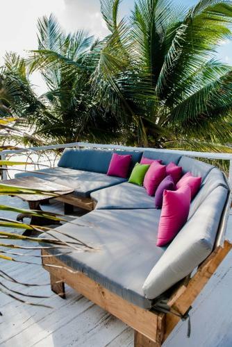 Hotel Kiras Beach House
