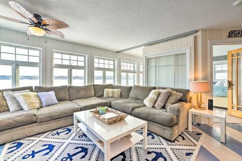 Charming Lake Charlevoix Cottage With Boat Dock
