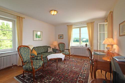 Apartamento G�stehaus Schloss Kronburg