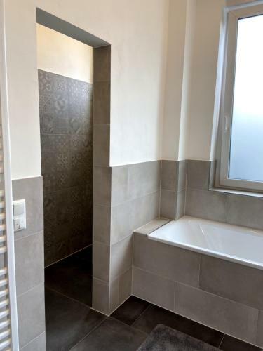 Apartamento Wundersch�ne Sanierte Wohnung Vor Den Toren K�lns