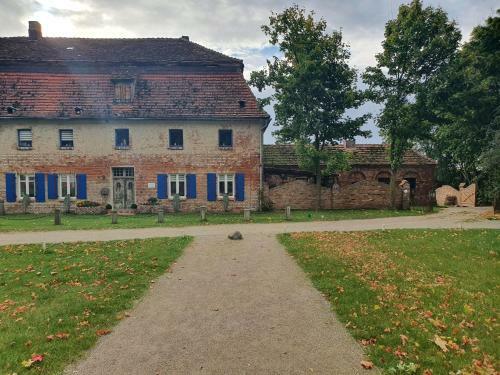 Apartamento Gesindehaus Am Schloss Kummerower See
