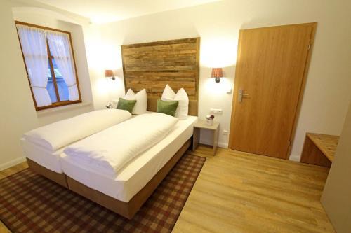 Aparthotel Deutscher Kaiser Ferienwohnungen