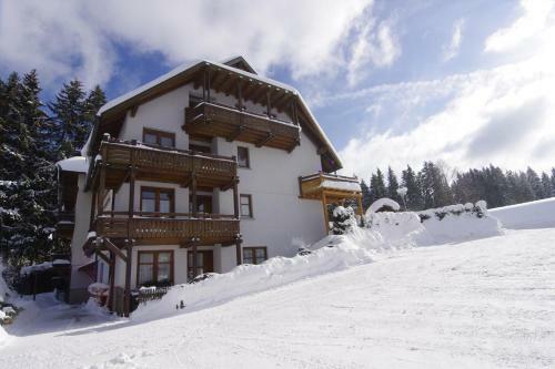 Hostal G�stehaus Sch�neck Garni - Dependance Zu Seehotel Hubertus