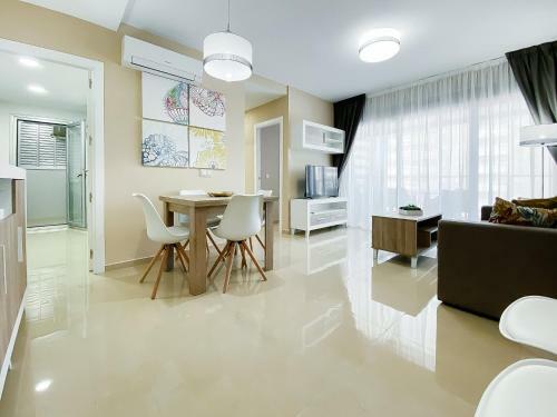 Apartamento Casa Paraty - Iv�n Luxury Homes - 9� Planta - Sur- 1� L�nea de Playa