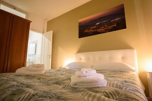 Hostal Guest House Piana Degli Albanesi