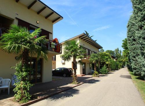 Apartments In Peschiera Del Garda 22097