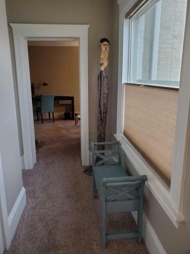 Spacious Apartment In Historic Building Close To Downtown Jackson, Mi