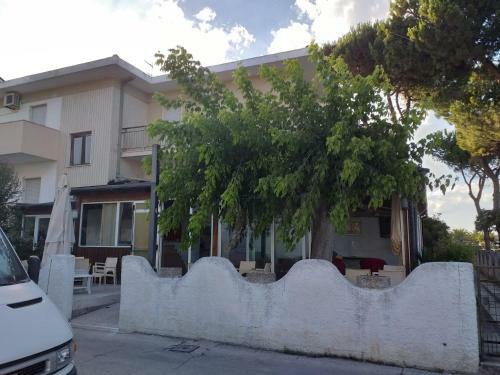 Hostal Room In Bb - Spacious Double Room Beside The Sea