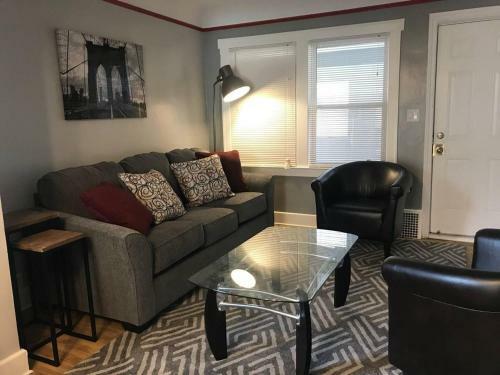 Apartamento Automaniac Manor 3b/2bath Great Location Pontiac!