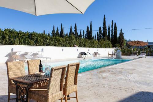 Villa Salentina Piscina Idromassaggio Borghi M330
