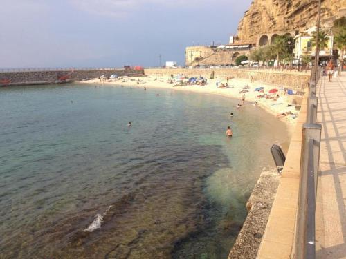 Lux Apartment ! Swimmingpool ! Parking ! Separate Entrance ! Separate Territory !