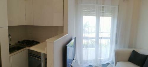 Lux Apartment ! Swimmingpool ! Parking ! Separate Entrance ! Separate Territory !
