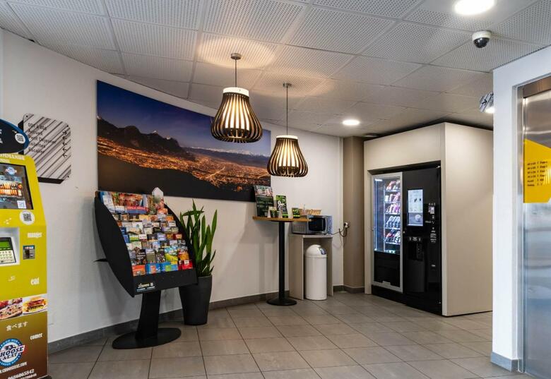 Comfort Hotel Residence(.)