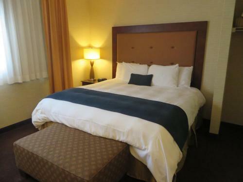 Hotel Ivy Court Inn And Suites
