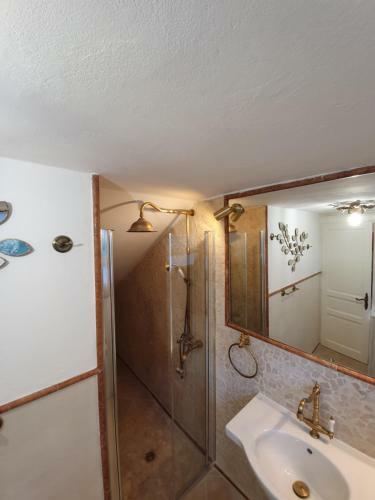Apartamento Vicino Al Centro Maga Merlino
