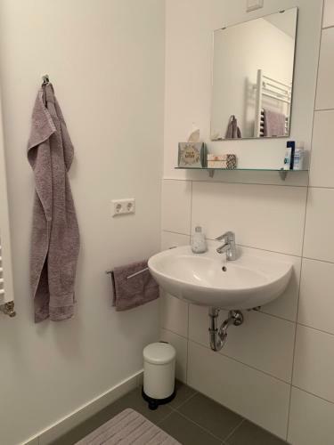 1-zi. Apartment, Echterdingen Bei Flughafen/messe Stgt.