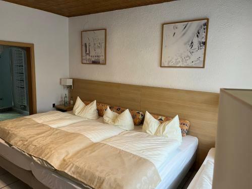 Hostal Altes Gasthaus Leuna Pension