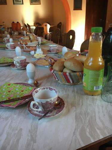 Hostal Altes Gasthaus Leuna Pension