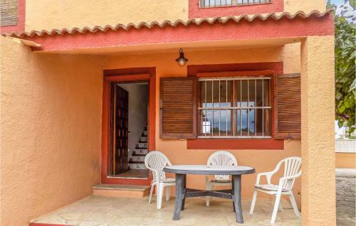 Beautiful Home In Pe��scola With 3 Bedrooms