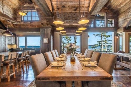 Gull Lakes Finest! Reclaimed Charm And Luxury