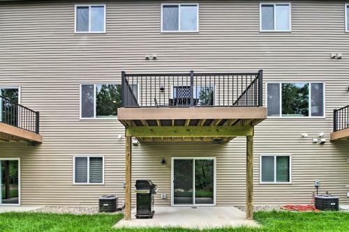 Contemporary Gull Lake Resort Townhome Boat Slip!