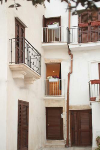 Old Tuff Apartments