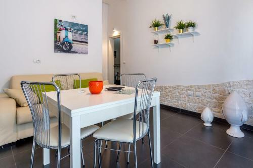 Hostal Your House