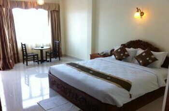 Hostal Green Centre Point Inn