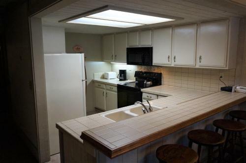 1849 Condos At Mammoths Canyon Lodge