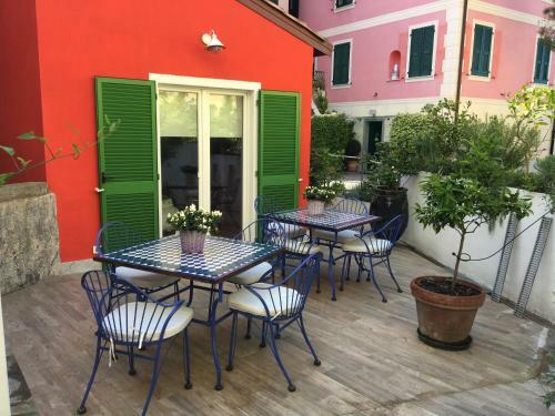 Hostal About Italy Holiday Rooms And Apartments