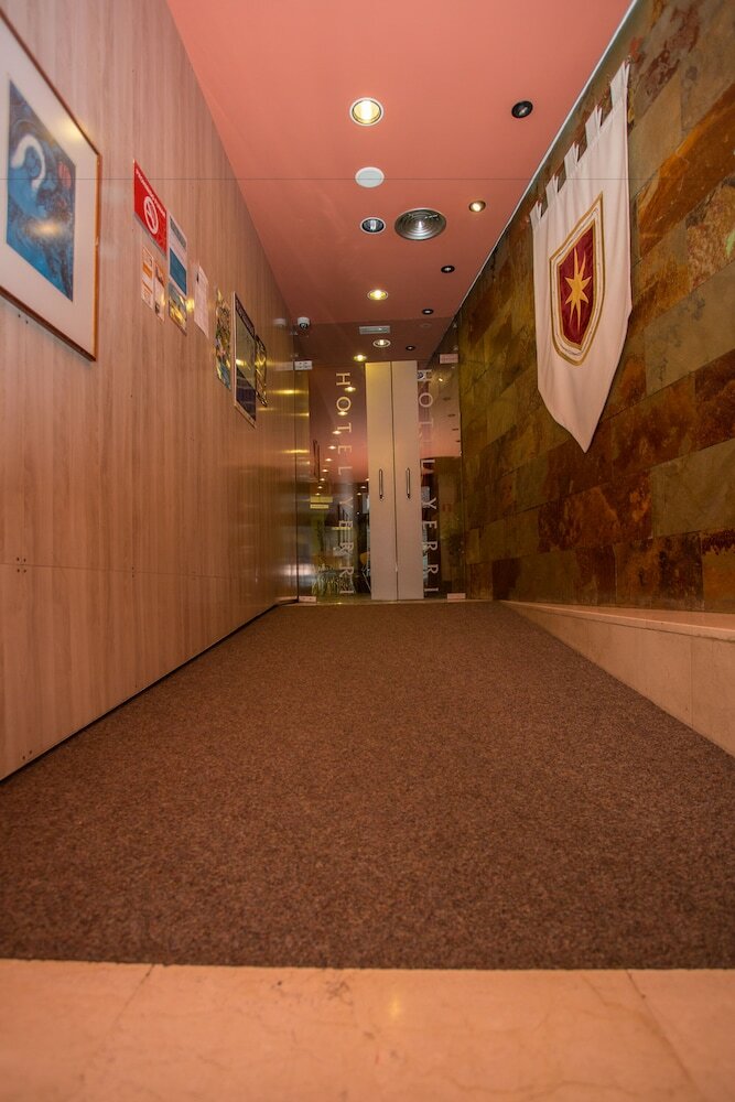 Hotel Yerri