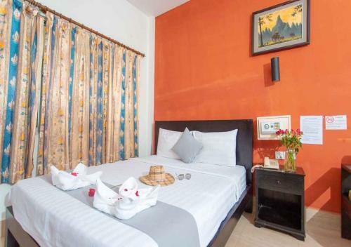 Hometown Hotel