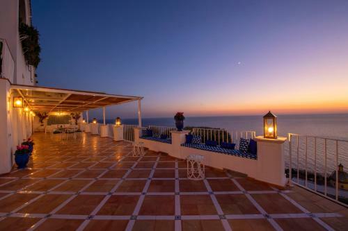 Luxury Villa Malika - Great View On Capri&positano