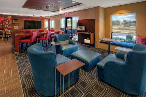 Hotel Towneplace Suites By Marriott Hattiesburg