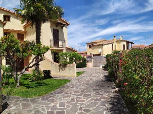 Hostal Nora Guesthouse Rooms And Villas